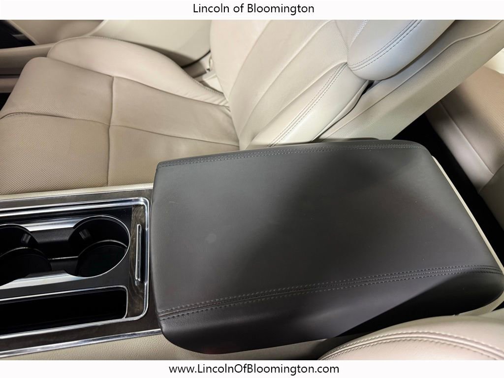 Used 2020 Lincoln Continental Reserve image 30