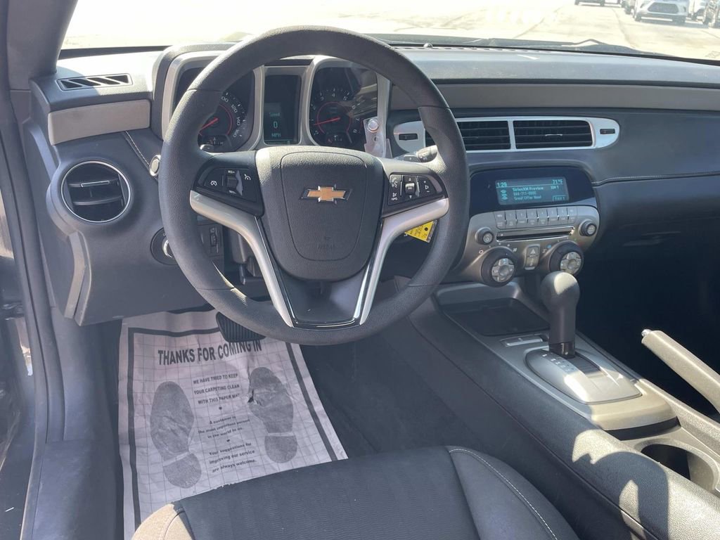Used 2015 Chevrolet Camaro LS RWD image 12