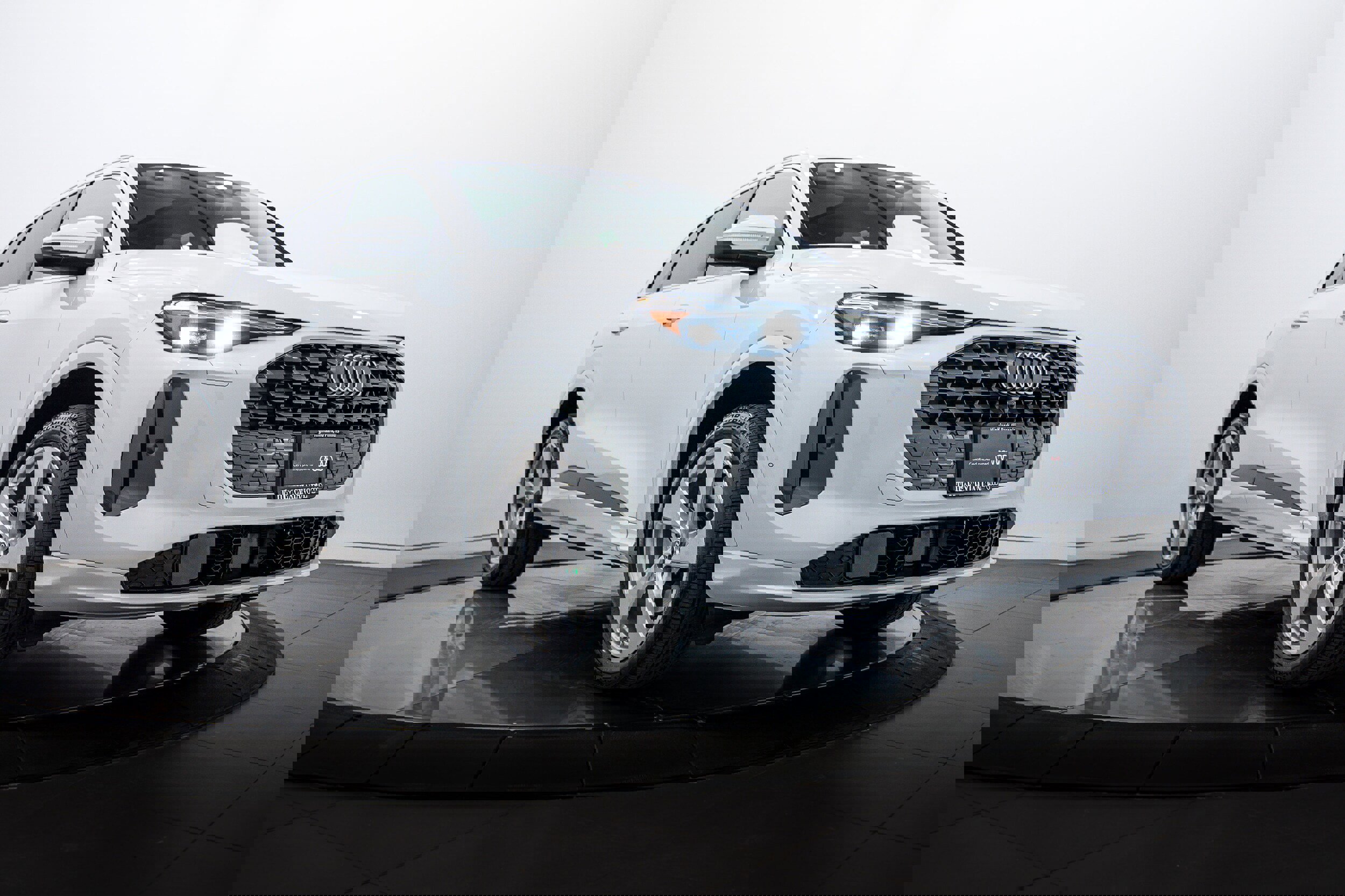 Certified 2025 Audi Q5 Premium Plus w/ Premium Plus