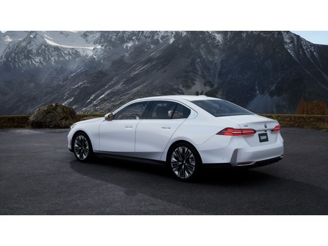 New 2027 BMW 530i xDrive w/ Premium Package AWD/4WD image 2