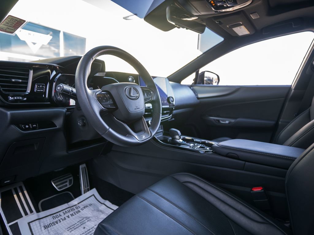 Used 2023 Lexus NX 350 F Sport image 4