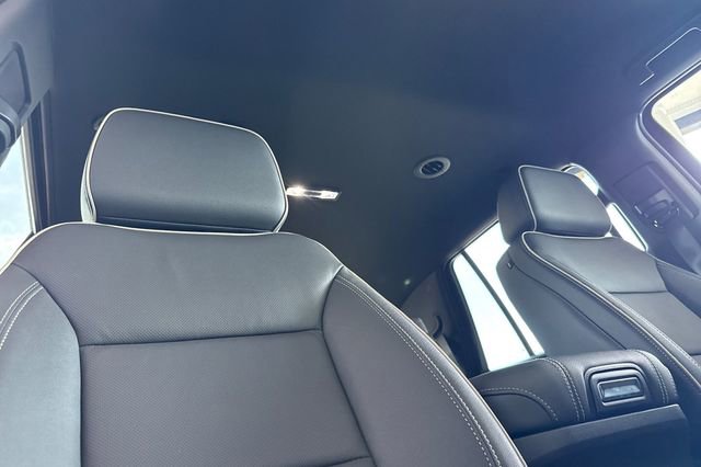 New 2026 GMC Yukon Elevation image 20