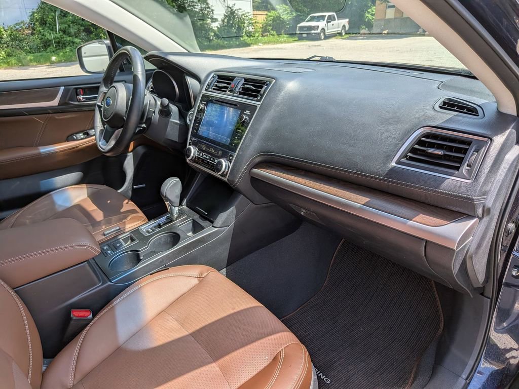 Used 2018 Subaru Outback 3.6R Touring AWD/4WD image 29