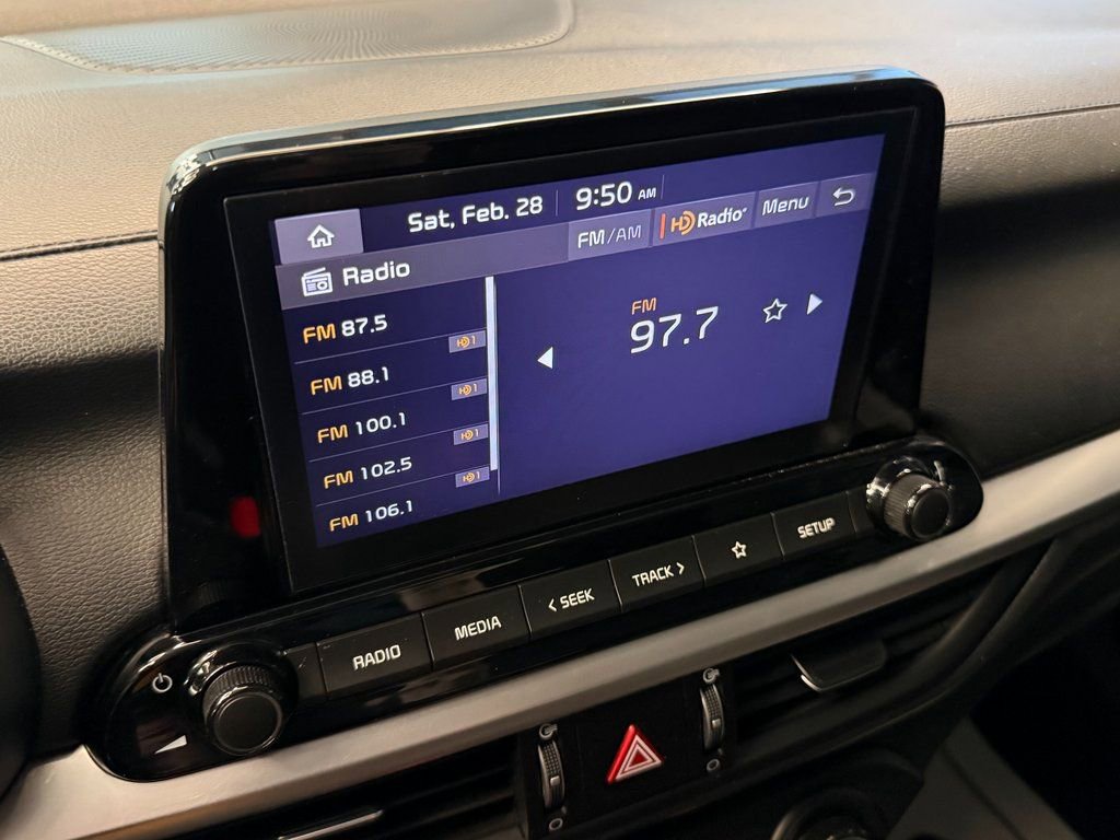 Used 2024 Kia Forte LXS w/ LXS Technology Package FWD image 13