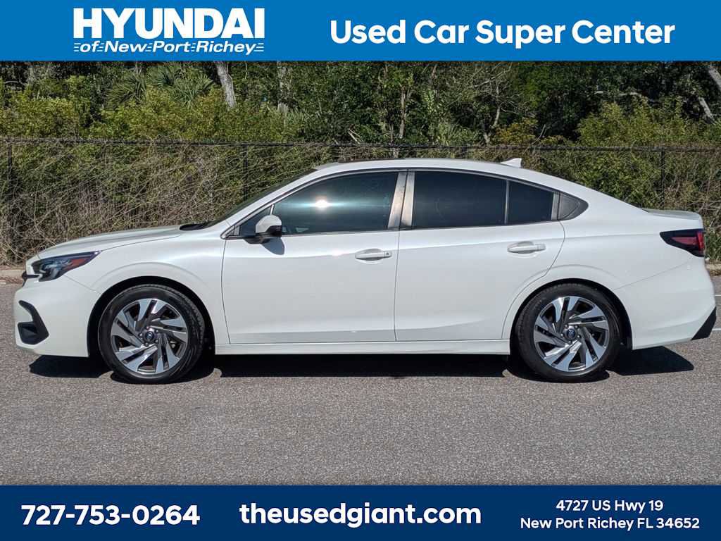 Used 2024 Subaru Legacy Limited AWD/4WD image 2