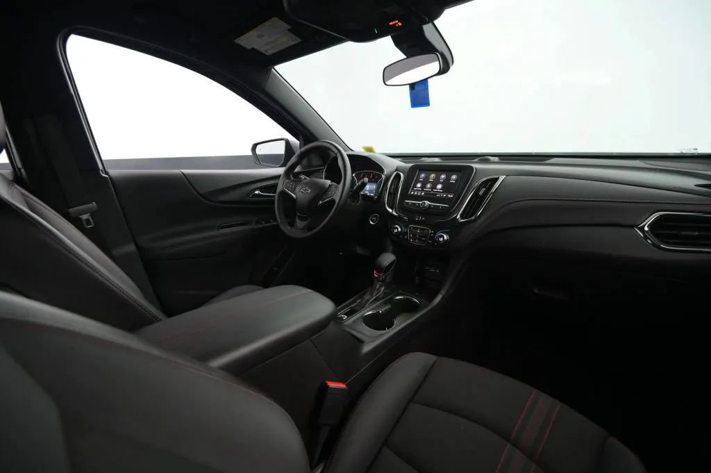 Used 2023 Chevrolet Equinox RS AWD/4WD image 46