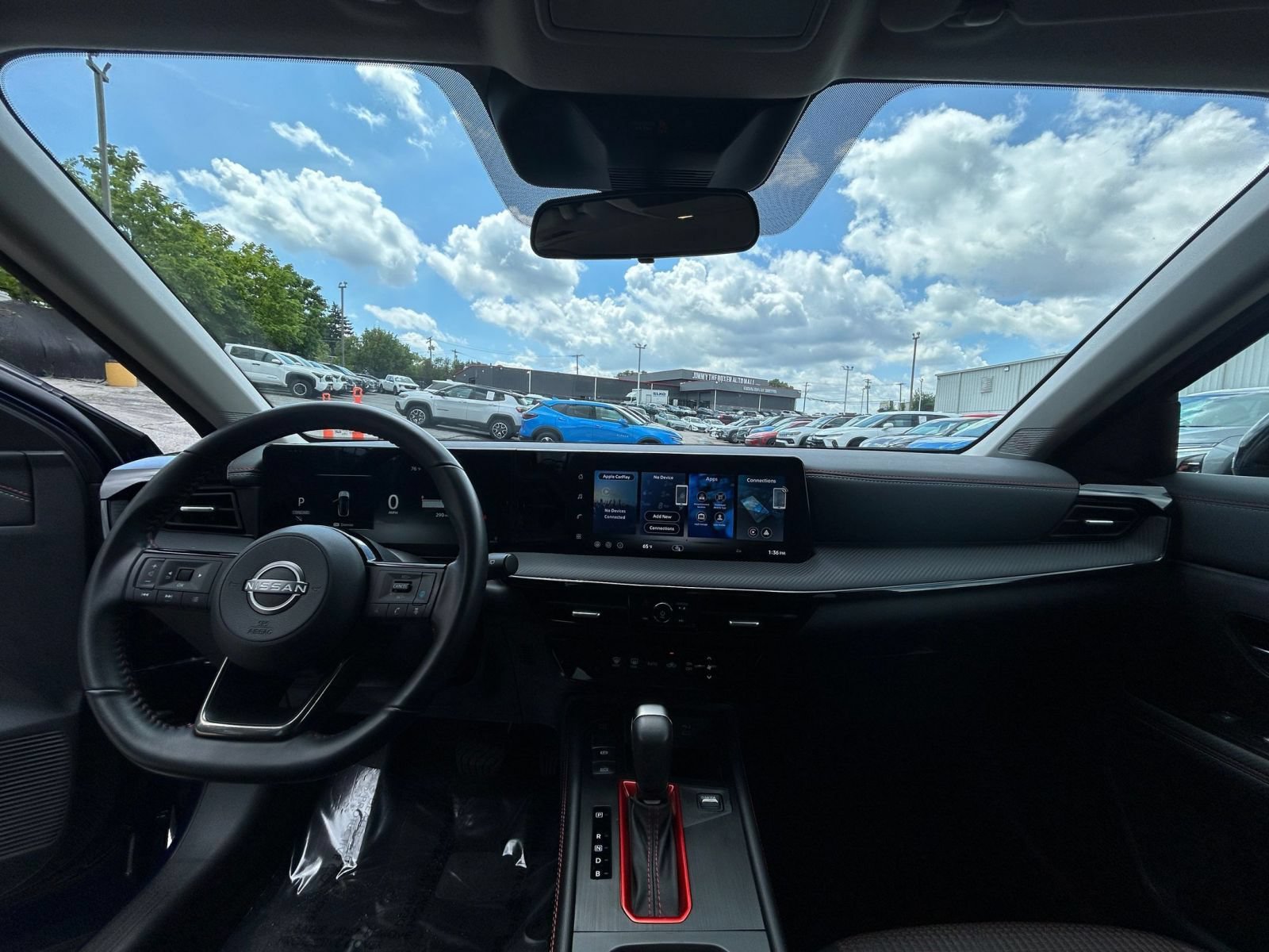 Used 2026 Nissan Kicks SR FWD image 28