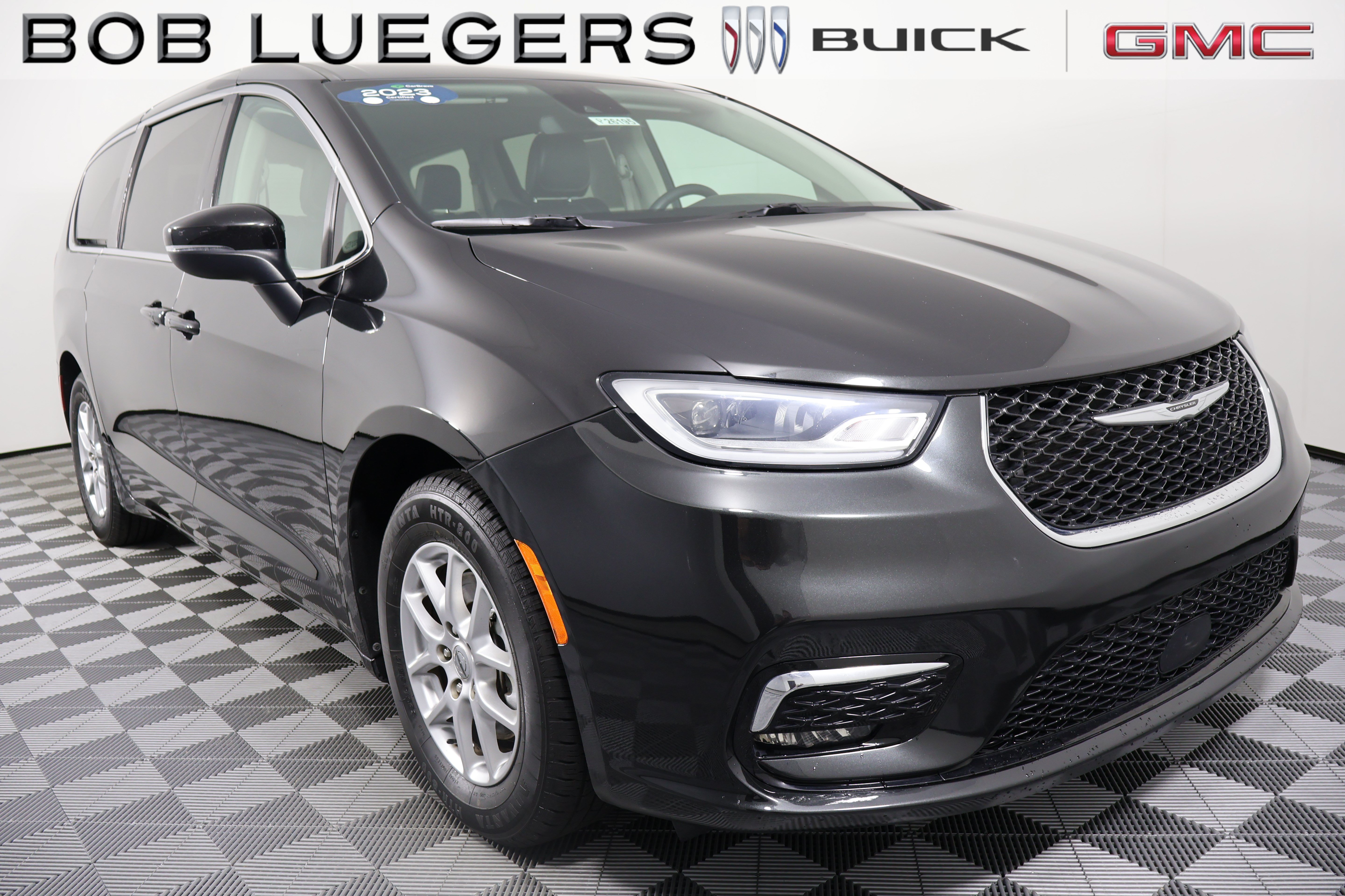 Used 2023 Chrysler Pacifica Touring-L