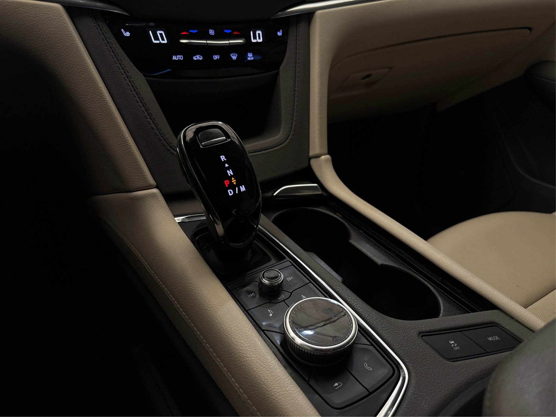 Certified 2024 Cadillac XT5 Premium Luxury image 29