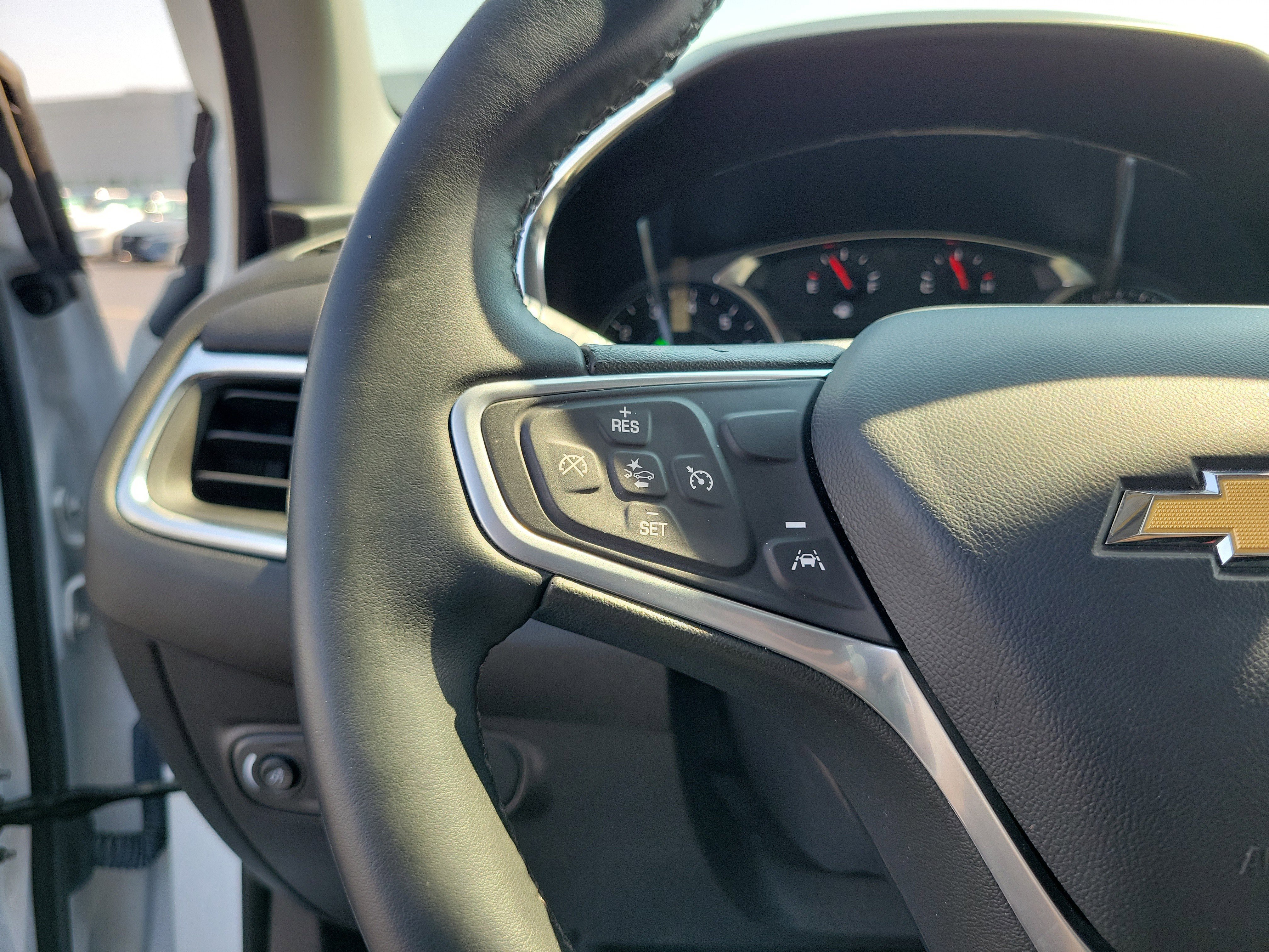 Used 2023 Chevrolet Equinox LT image 22