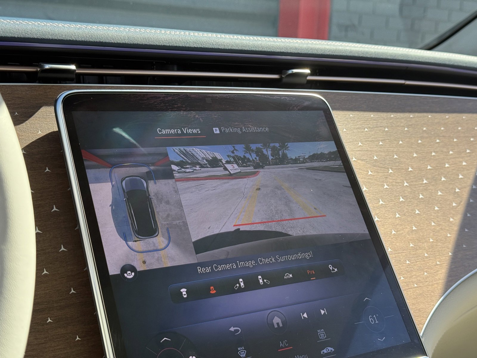 Used 2023 Mercedes-Benz EQE 500 4MATIC SUV image 25