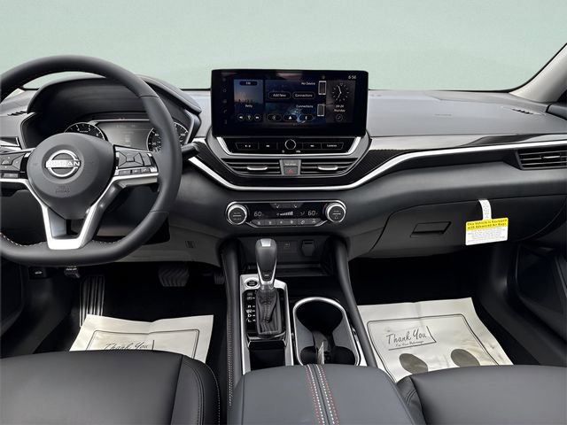 New 2025 Nissan Altima 2.5 SR w/ SR Premium Package FWD image 17