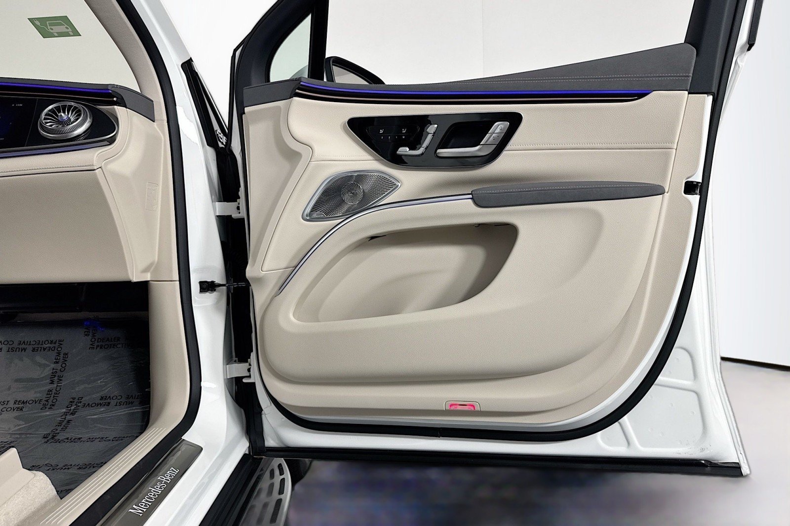 New 2026 Mercedes-Benz EQS 400 4MATIC SUV image 23