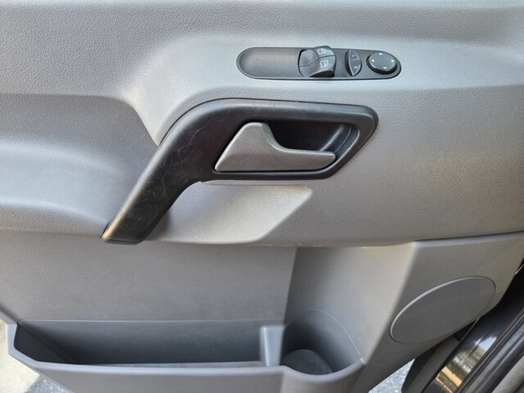 Used 2016 Mercedes-Benz Sprinter 2500 image 7