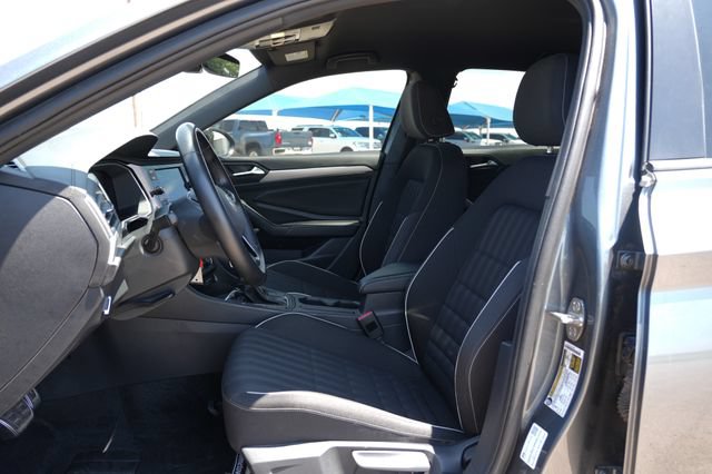 Used 2024 Volkswagen Jetta Sport FWD image 11
