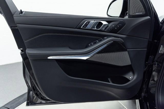 New 2026 BMW X5 xDrive50e w/ Executive Package image 15