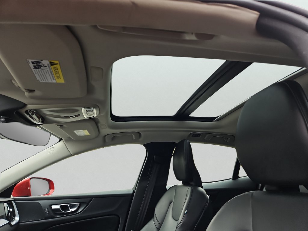 Used 2019 Volvo S60 T6 Momentum AWD/4WD image 15