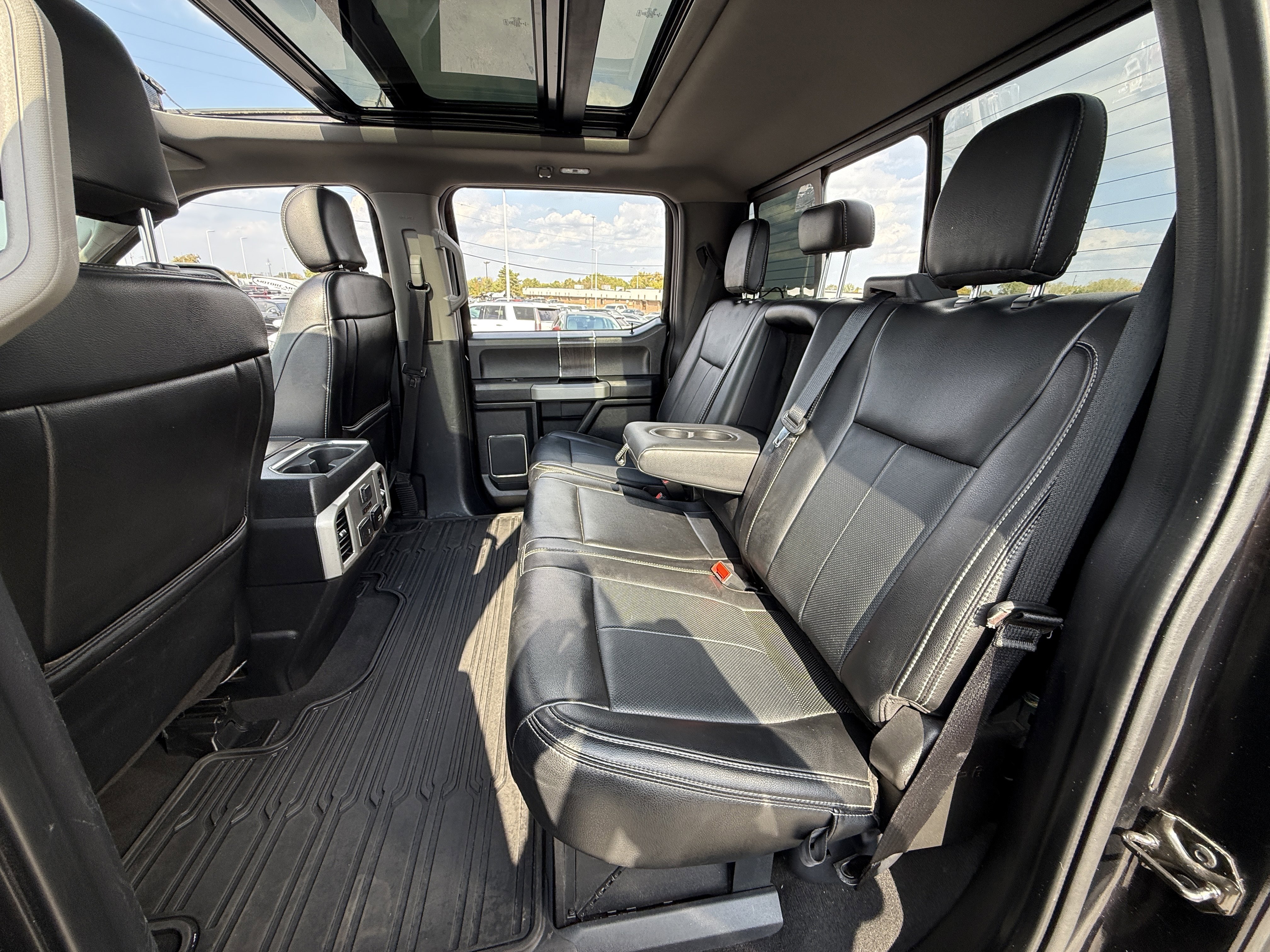 Used 2021 Ford F250 Lariat image 28