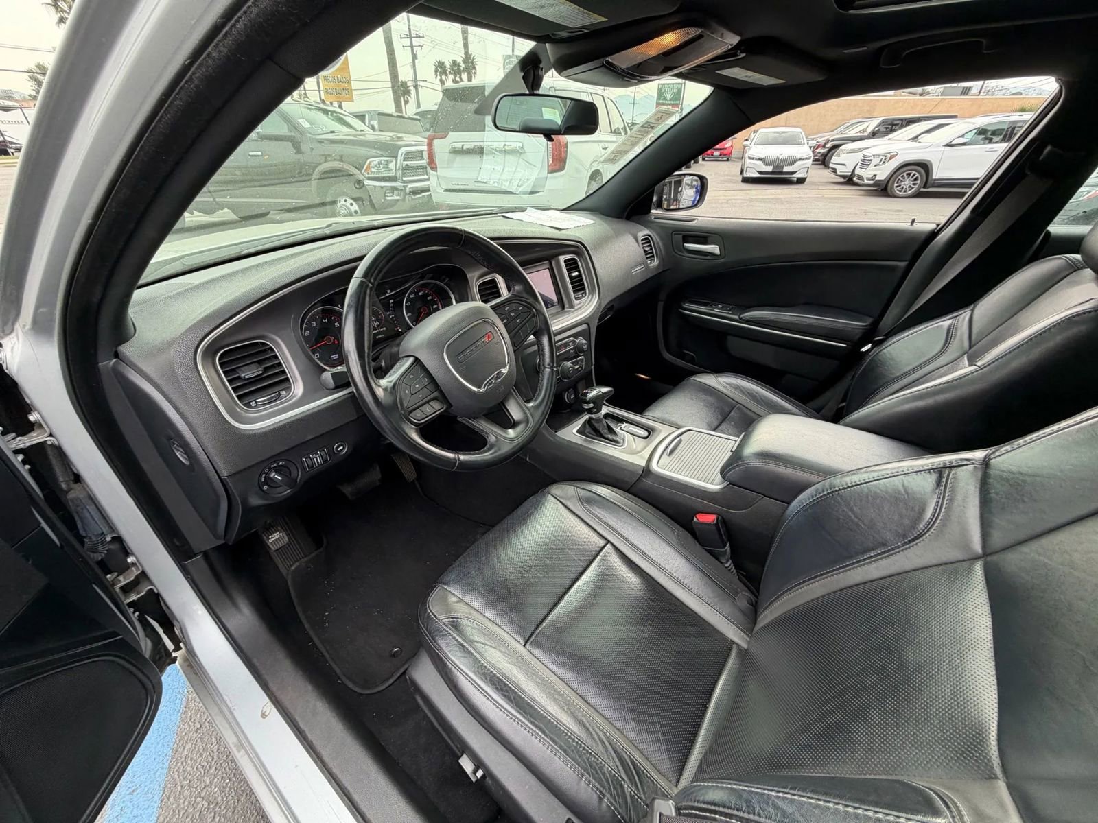 Used 2022 Dodge Charger SXT w/ Leather Interior Group image 12