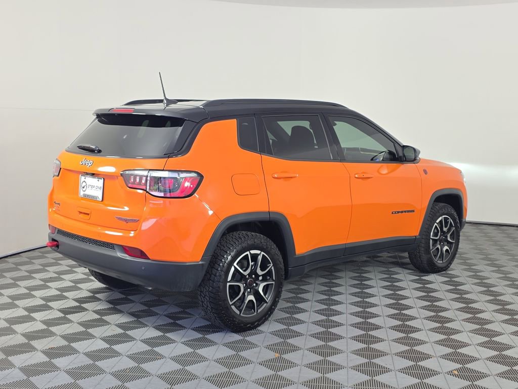 New 2026 Jeep Compass Trailhawk AWD/4WD image 7