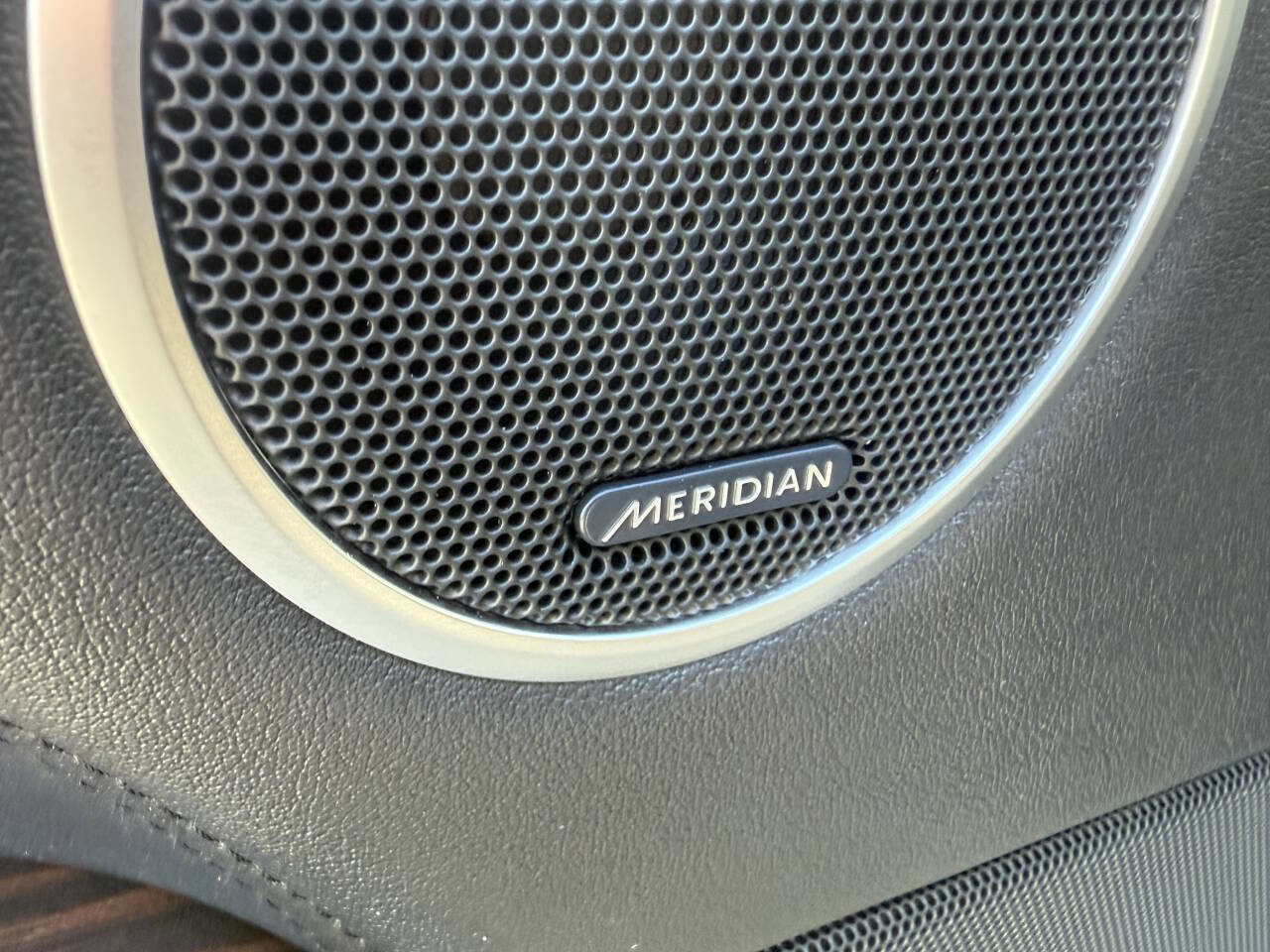 Used 2016 Land Rover Range Rover Supercharged image 11