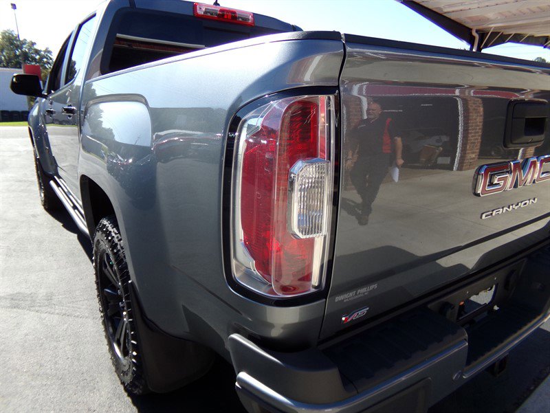 Used 2022 GMC Canyon AT4 image 8