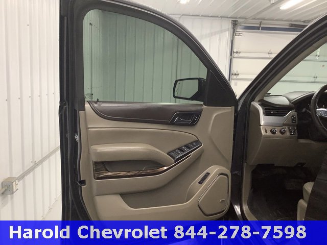 Used 2016 GMC Yukon SLT w/ Open Road Package image 15