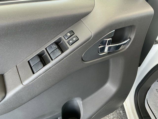 Used 2014 Nissan Frontier PRO-4X image 17