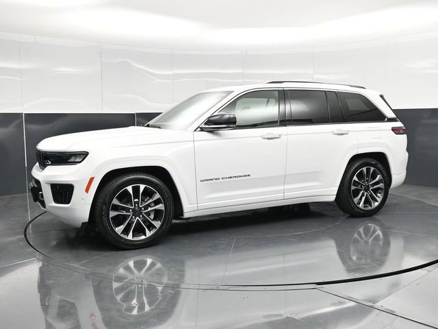 Used 2023 Jeep Grand Cherokee Overland AWD/4WD image 9