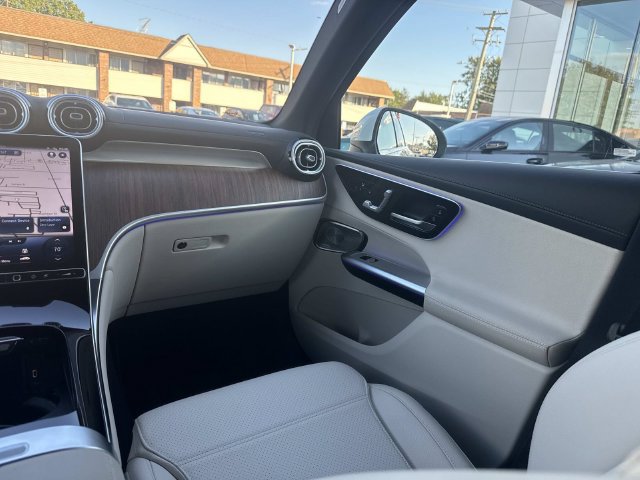 Used 2023 Mercedes-Benz GLC 300 4MATIC image 63