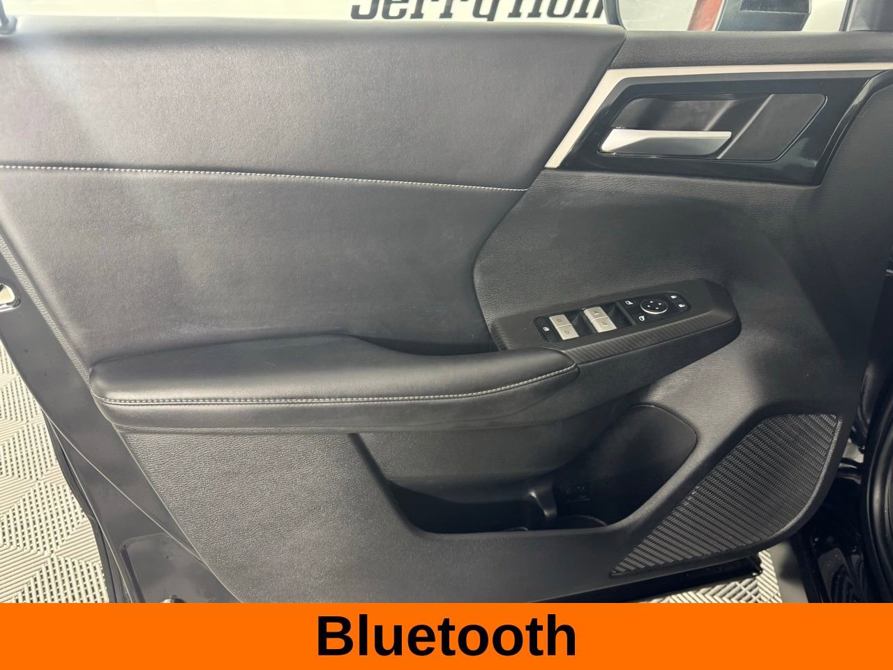 Used 2022 Mitsubishi Outlander SE image 10