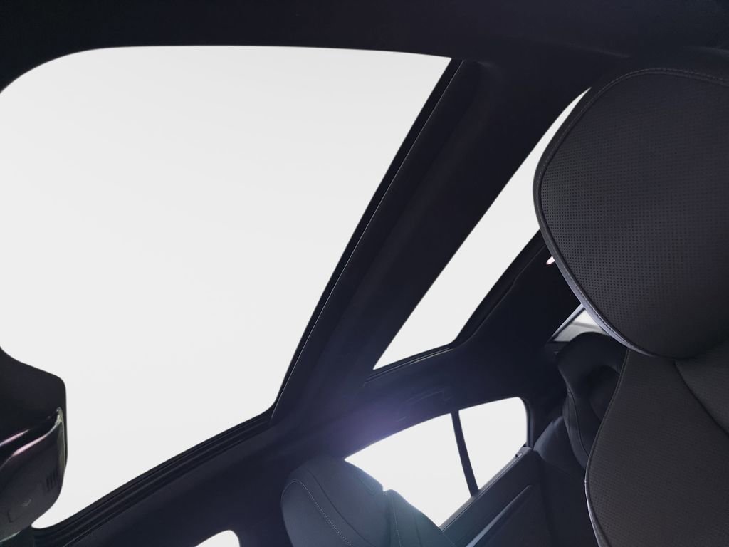 Used 2026 BMW 840i w/ M Sport Professional Package image 29