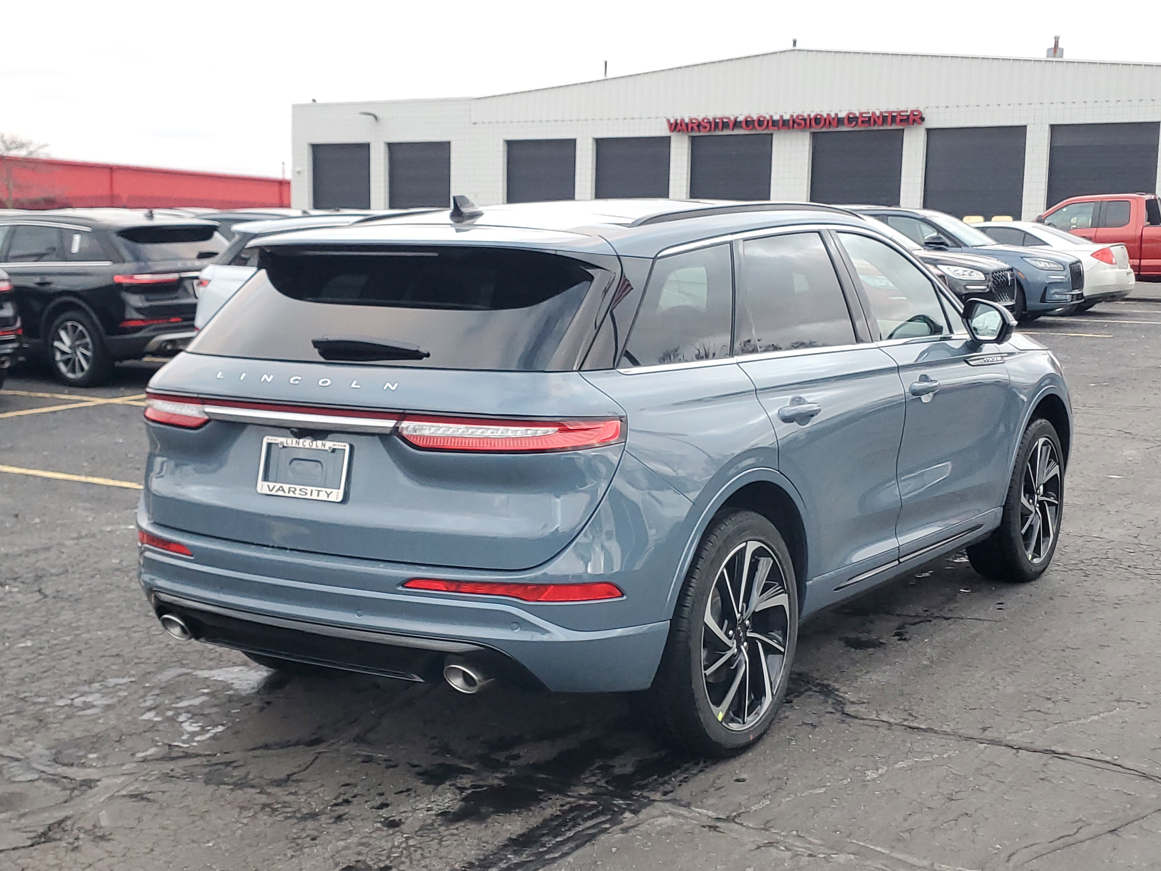 New 2026 Lincoln Corsair Grand Touring image 4