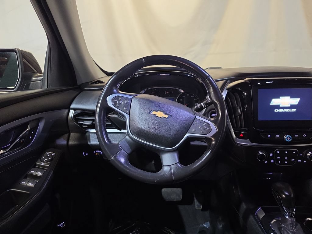 Used 2021 Chevrolet Traverse LT FWD image 11