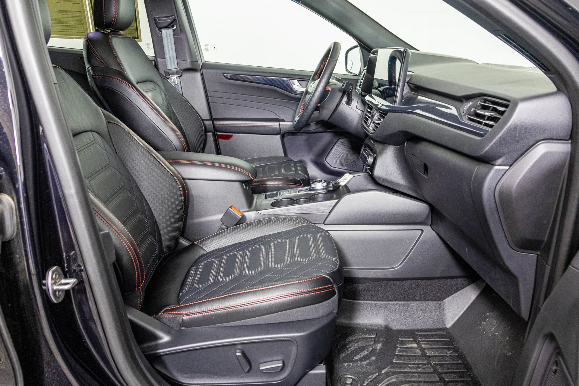Used 2024 Ford Escape ST-Line Elite w/ Premium Technology Package AWD/4WD image 50