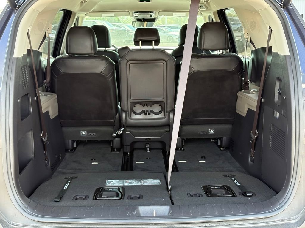 Certified 2026 Kia Carnival EX image 16