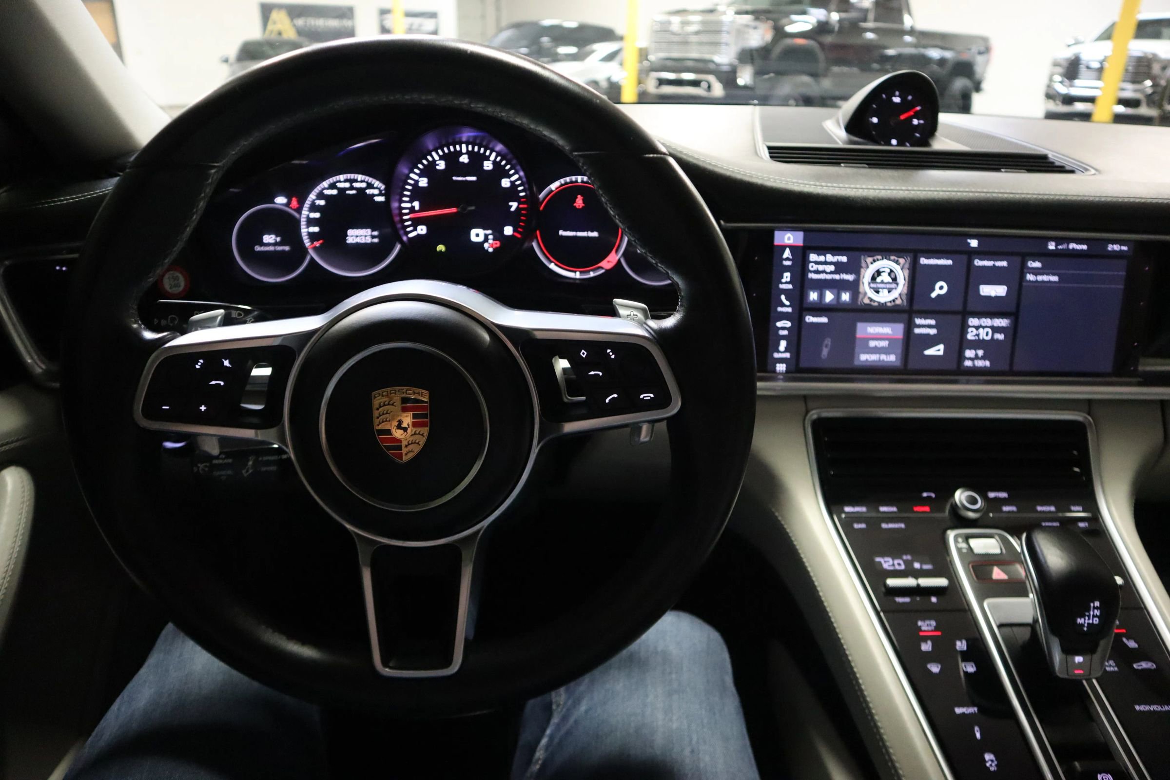 Used 2019 Porsche Panamera w/ Premium Package Plus RWD image 15