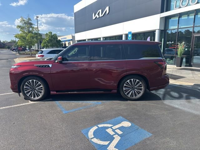 Used 2025 INFINITI QX80 Sensory AWD/4WD image 3