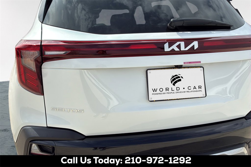 Certified 2025 Kia Seltos S image 28