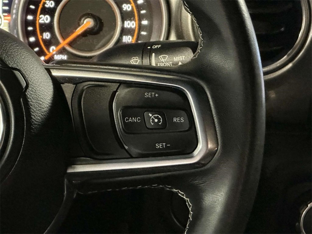 Used 2018 Jeep Wrangler Unlimited Sahara image 23