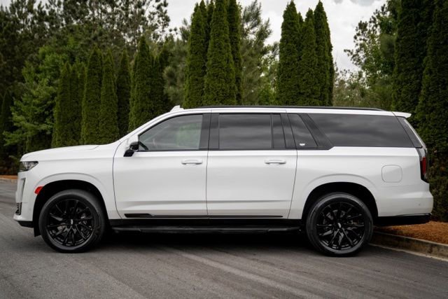 Used 2022 Cadillac Escalade ESV Sport w/ Touring Package image 9