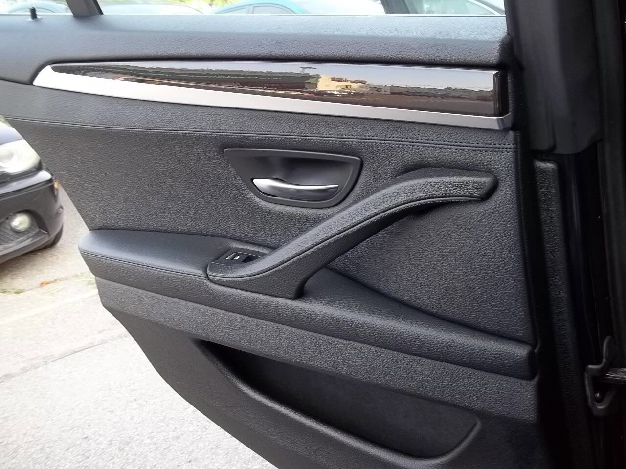 Used 2012 BMW 535i xDrive Sedan image 13