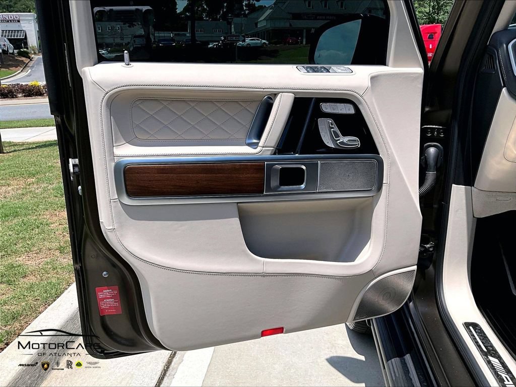 Used 2025 Mercedes-Benz G 63 AMG 4MATIC image 23