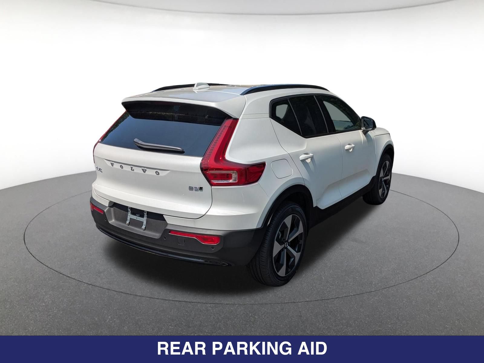 New 2026 Volvo XC40 B5 Core w/ Protection Package Premier AWD/4WD image 6