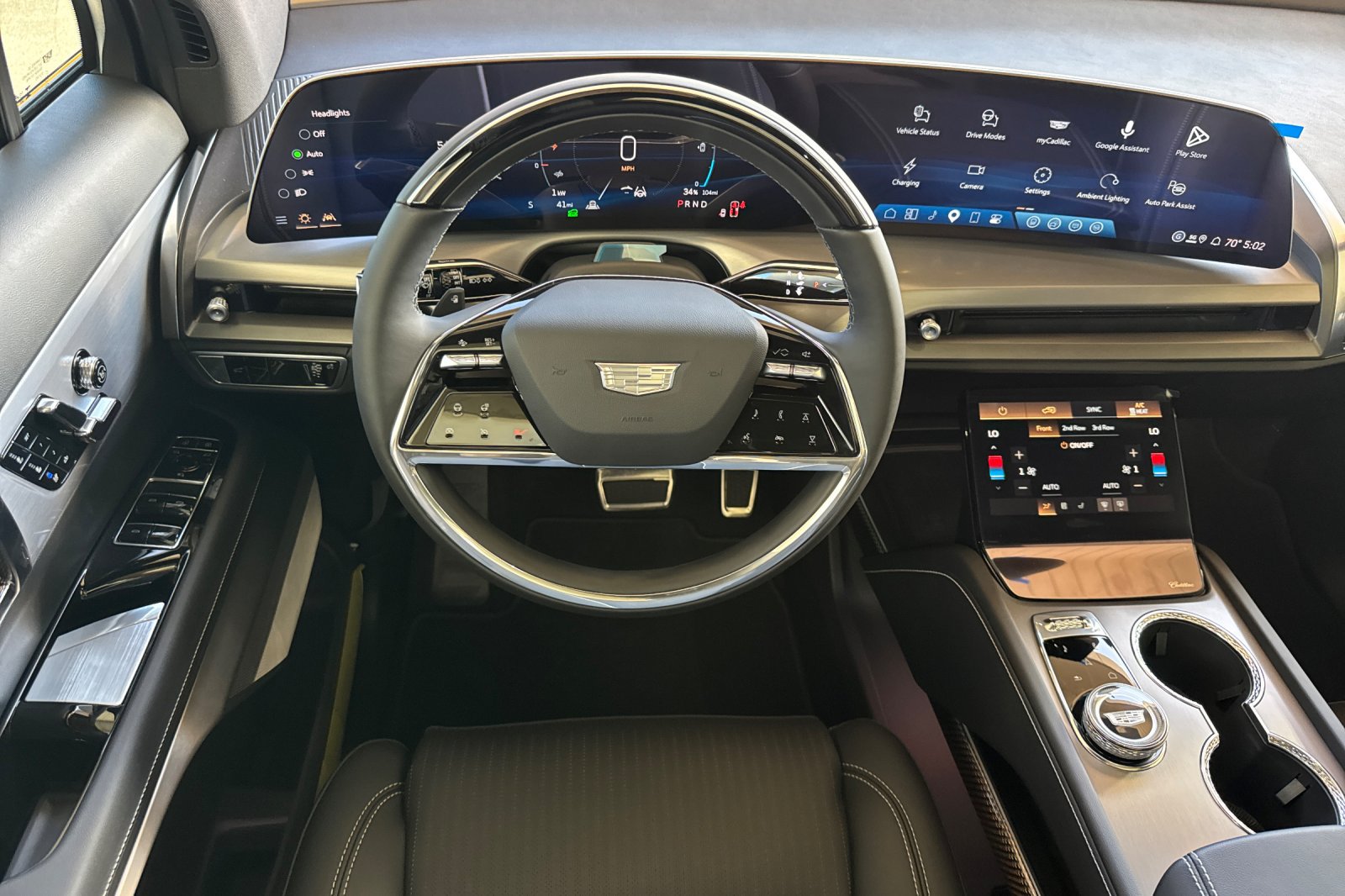 New 2027 Cadillac Vistiq Luxury w/ LPO, Floor Liner Package AWD/4WD image 14