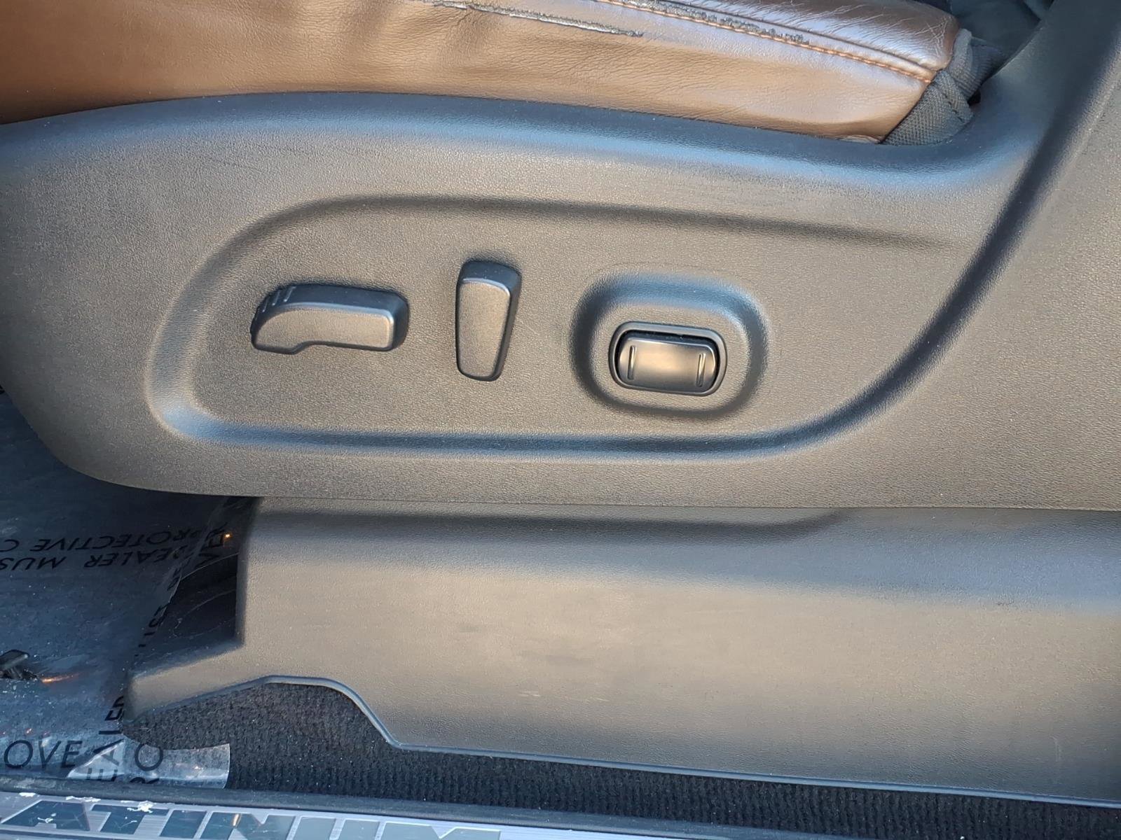 Used 2016 Nissan Titan Platinum Reserve image 10