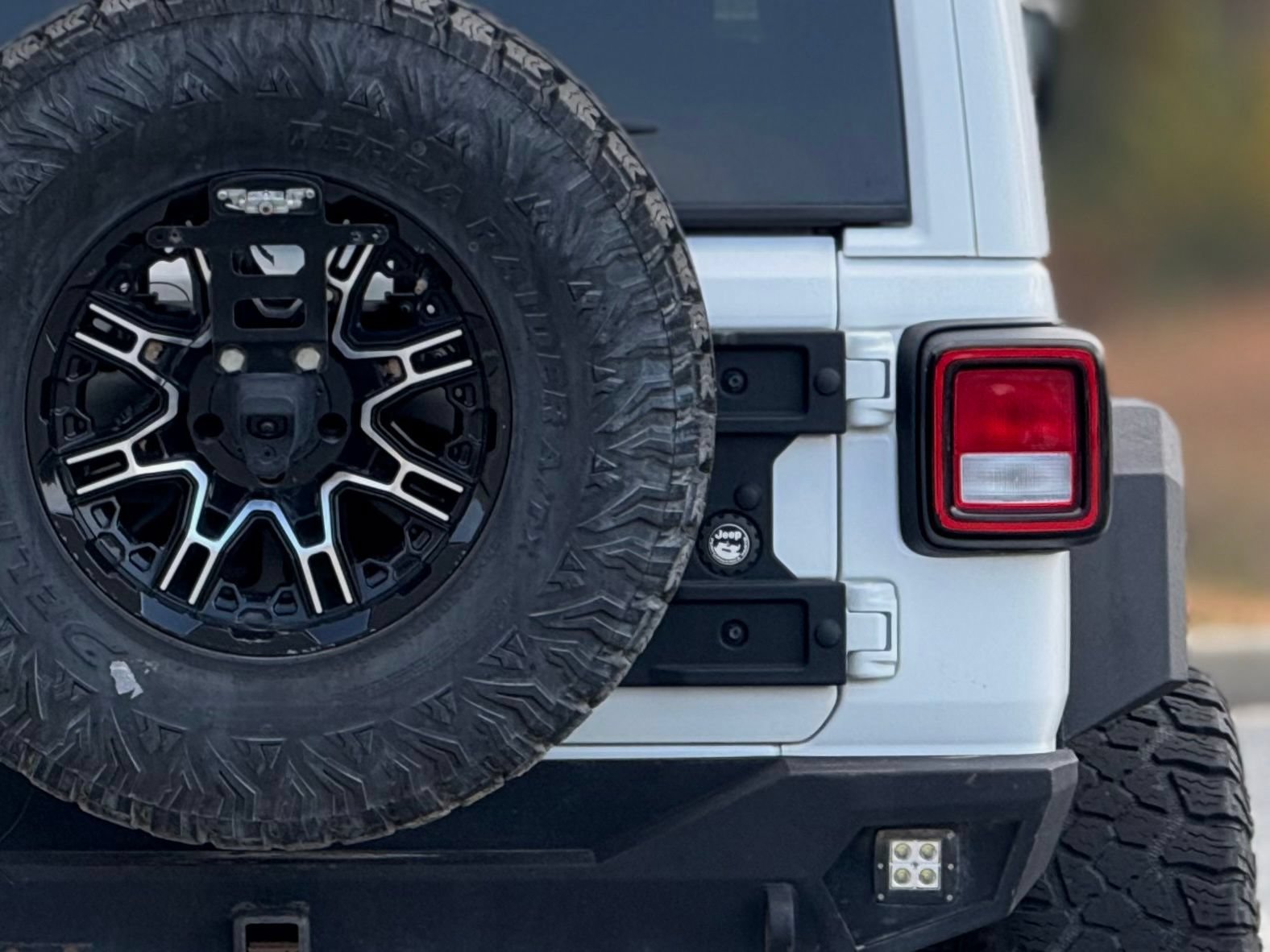 Used 2022 Jeep Wrangler Unlimited Sport w/ Xtreme Recon 35" Tire Package AWD/4WD image 16