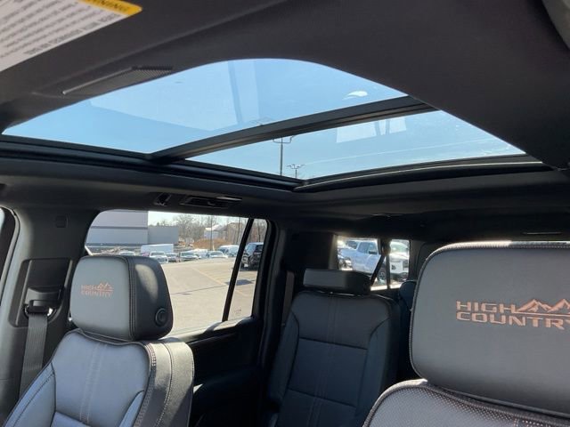 Certified 2026 Chevrolet Suburban High Country w/ Sun And Tow Package AWD/4WD image 9