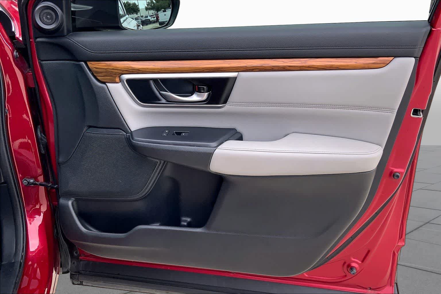 Used 2020 Honda CR-V Touring image 23
