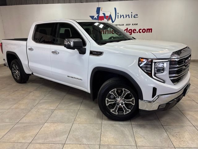 Used 2025 GMC Sierra 1500 SLT RWD image 4